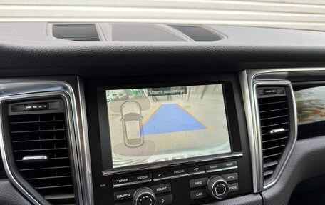 Porsche Macan I рестайлинг, 2015 год, 2 390 000 рублей, 27 фотография