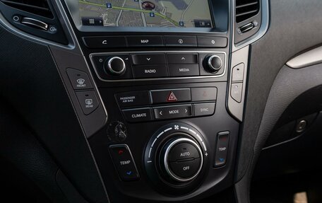 Hyundai Santa Fe III рестайлинг, 2018 год, 2 255 000 рублей, 20 фотография