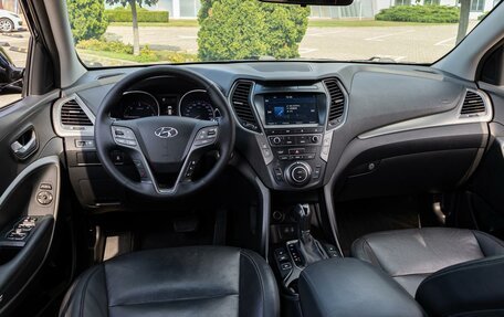 Hyundai Santa Fe III рестайлинг, 2018 год, 2 255 000 рублей, 22 фотография