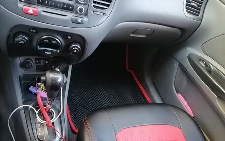 KIA Rio II, 2011 год, 695 000 рублей, 10 фотография