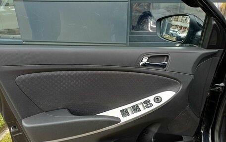 Hyundai Solaris II рестайлинг, 2013 год, 829 000 рублей, 16 фотография