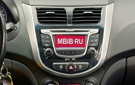 Hyundai Solaris II рестайлинг, 2013 год, 829 000 рублей, 14 фотография