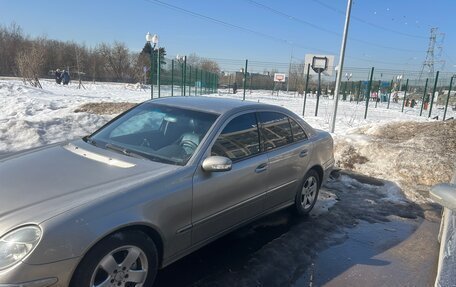 Mercedes-Benz E-Класс, 2004 год, 760 000 рублей, 3 фотография