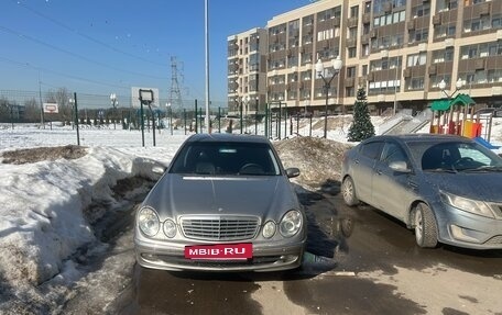 Mercedes-Benz E-Класс, 2004 год, 760 000 рублей, 4 фотография