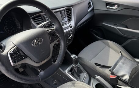 Hyundai Solaris II рестайлинг, 2018 год, 1 320 000 рублей, 8 фотография