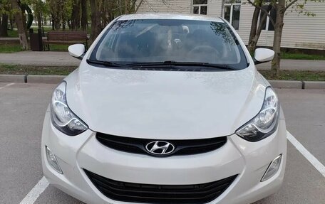 Hyundai Elantra V, 2012 год, 1 190 000 рублей, 2 фотография