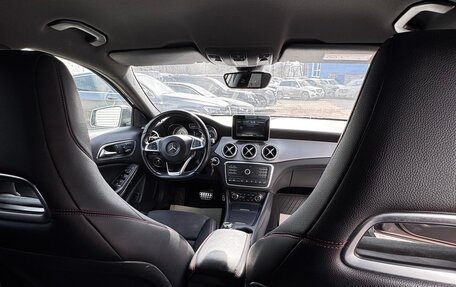 Mercedes-Benz GLA, 2016 год, 1 999 000 рублей, 12 фотография