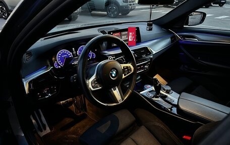 BMW 5 серия, 2018 год, 3 550 000 рублей, 9 фотография