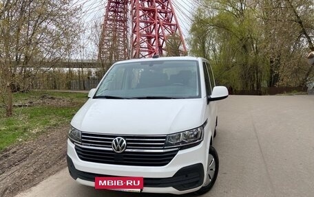 Volkswagen Caravelle T6 рестайлинг, 2021 год, 4 600 000 рублей, 3 фотография