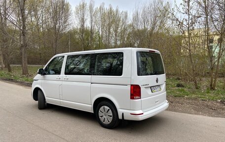 Volkswagen Caravelle T6 рестайлинг, 2021 год, 4 600 000 рублей, 8 фотография