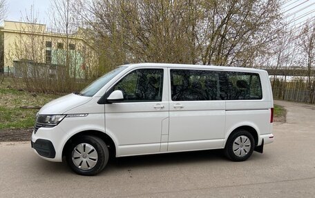 Volkswagen Caravelle T6 рестайлинг, 2021 год, 4 600 000 рублей, 5 фотография