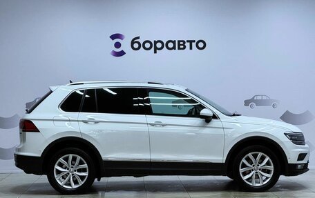 Volkswagen Tiguan II, 2019 год, 2 269 000 рублей, 6 фотография