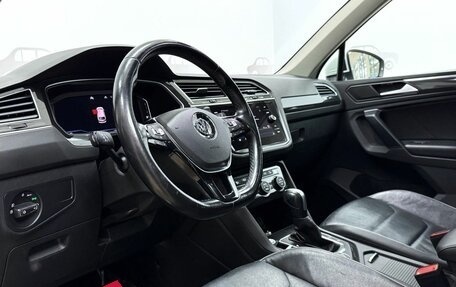 Volkswagen Tiguan II, 2019 год, 2 269 000 рублей, 7 фотография