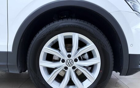 Volkswagen Tiguan II, 2019 год, 2 269 000 рублей, 16 фотография