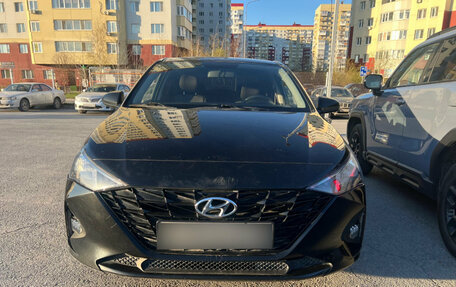 Hyundai Solaris II рестайлинг, 2021 год, 1 249 000 рублей, 2 фотография