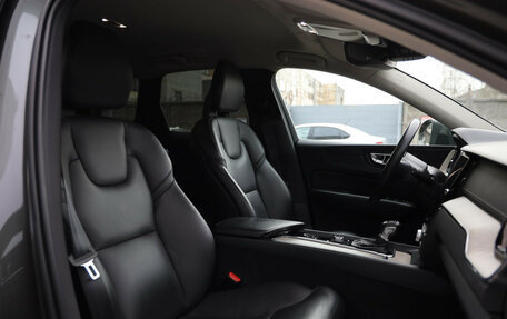 Volvo XC60 II, 2018 год, 3 799 000 рублей, 10 фотография