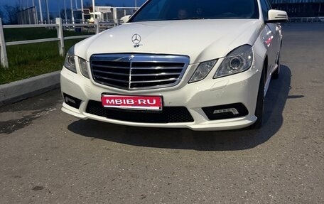 Mercedes-Benz E-Класс, 2011 год, 1 500 000 рублей, 1 фотография