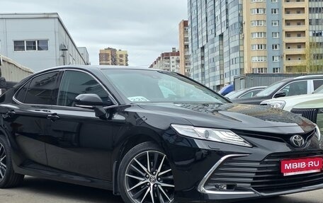 Toyota Camry, 2021 год, 3 349 000 рублей, 1 фотография