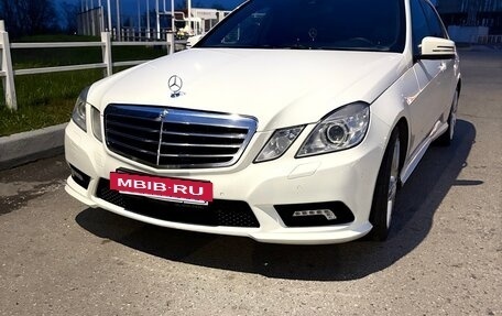 Mercedes-Benz E-Класс, 2011 год, 1 500 000 рублей, 8 фотография