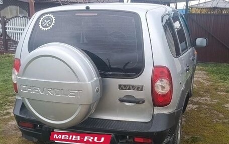Chevrolet Niva I рестайлинг, 2009 год, 385 000 рублей, 3 фотография