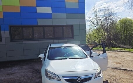 Opel Astra J, 2011 год, 630 000 рублей, 8 фотография
