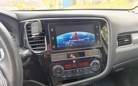 Mitsubishi Outlander III рестайлинг 3, 2019 год, 2 100 000 рублей, 27 фотография