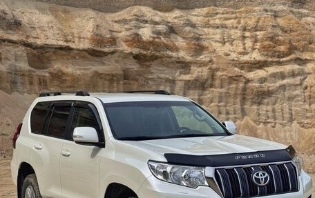 Toyota Land Cruiser Prado 150 рестайлинг 2, 2019 год, 5 000 000 рублей, 2 фотография