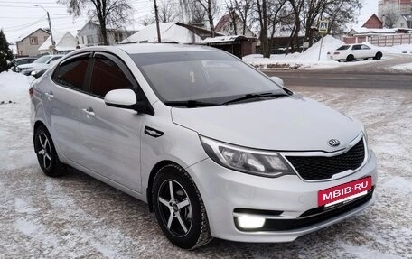 KIA Rio III рестайлинг, 2016 год, 900 000 рублей, 3 фотография