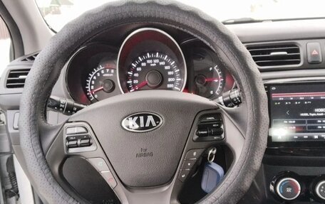 KIA Rio III рестайлинг, 2016 год, 900 000 рублей, 12 фотография