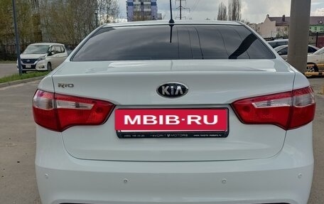 KIA Rio III рестайлинг, 2014 год, 875 000 рублей, 2 фотография