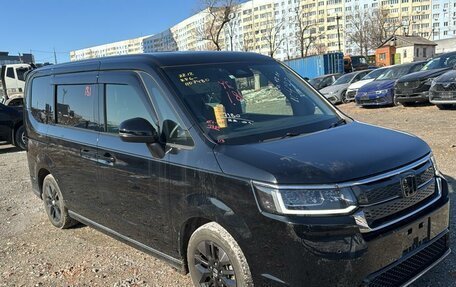 Honda Stepwgn, 2022 год, 2 850 000 рублей, 2 фотография