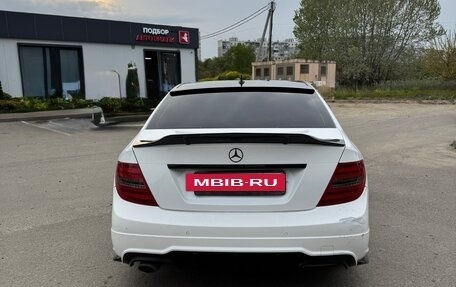 Mercedes-Benz C-Класс, 2012 год, 1 250 000 рублей, 6 фотография
