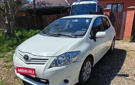 Toyota Auris II, 2012 год, 980 000 рублей, 2 фотография