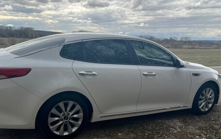KIA K5 II, 2016 год, 1 800 000 рублей, 3 фотография