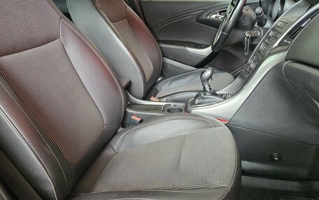 Opel Astra J, 2011 год, 697 000 рублей, 12 фотография