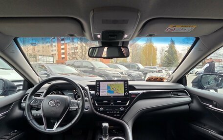 Toyota Camry, 2021 год, 3 349 000 рублей, 8 фотография