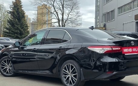 Toyota Camry, 2021 год, 3 349 000 рублей, 4 фотография