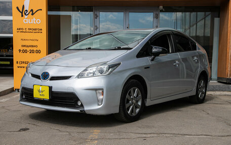 Toyota Prius, 2012 год, 1 098 000 рублей, 2 фотография