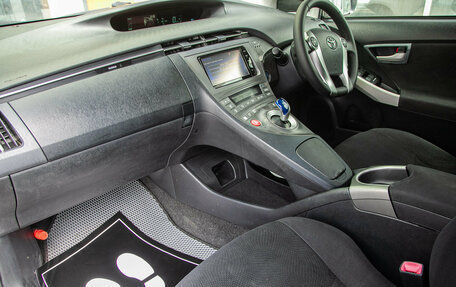 Toyota Prius, 2012 год, 1 098 000 рублей, 11 фотография