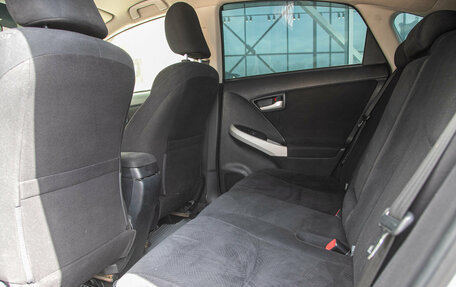 Toyota Prius, 2012 год, 1 098 000 рублей, 14 фотография