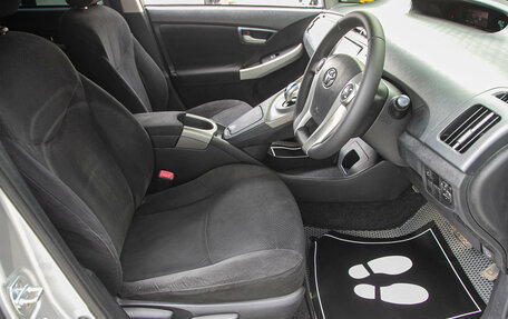 Toyota Prius, 2012 год, 1 098 000 рублей, 19 фотография