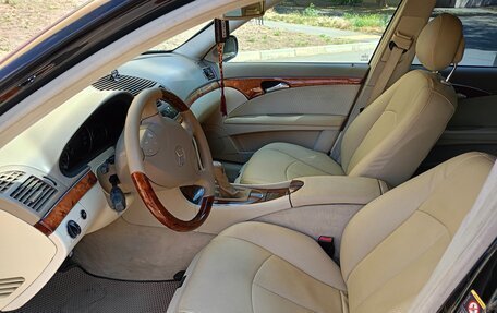 Mercedes-Benz E-Класс, 2004 год, 720 000 рублей, 3 фотография