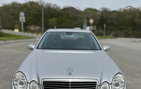 Mercedes-Benz E-Класс, 2002 год, 1 100 000 рублей, 2 фотография