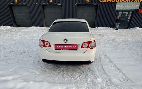 Volkswagen Jetta VI, 2010 год, 450 000 рублей, 5 фотография