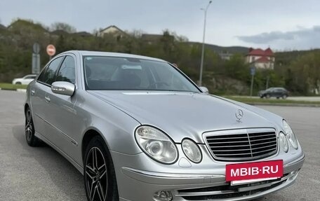 Mercedes-Benz E-Класс, 2002 год, 1 100 000 рублей, 3 фотография