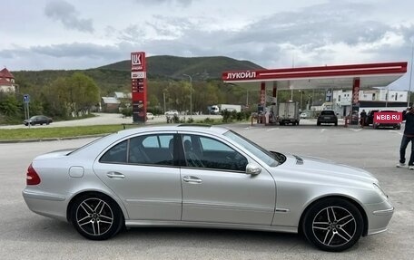 Mercedes-Benz E-Класс, 2002 год, 1 100 000 рублей, 4 фотография