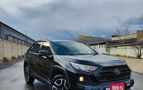 Toyota RAV4, 2019 год, 3 150 000 рублей, 4 фотография
