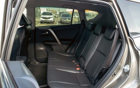 Toyota RAV4, 2015 год, 1 565 000 рублей, 17 фотография