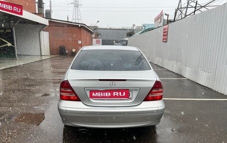 Mercedes-Benz C-Класс, 2004 год, 610 000 рублей, 2 фотография