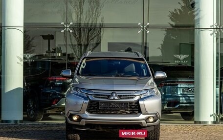 Mitsubishi Pajero Sport III рестайлинг, 2019 год, 2 735 000 рублей, 2 фотография